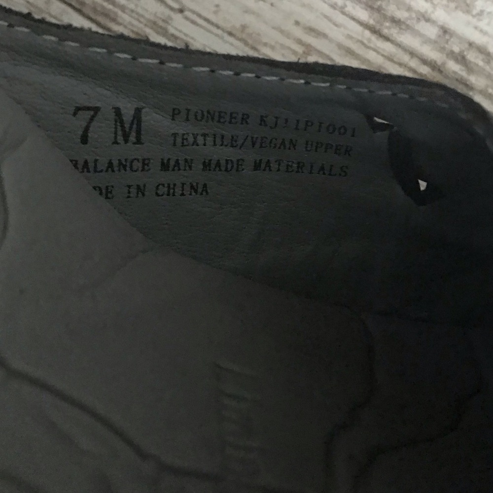 J 41 Pioneer Black Vegan Mary Jane Sport Shoe Women Sz 7 - Picture 5 of 6